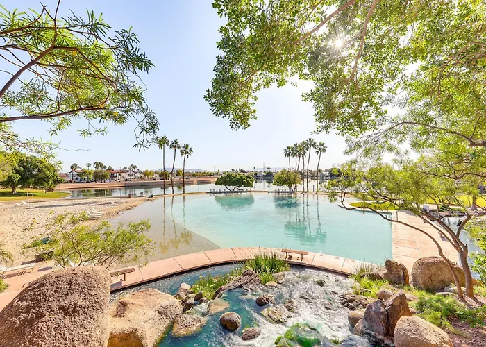 Val Vista Lakes Extended Getaway: Hot Tub Access! Hébergement de vacances *