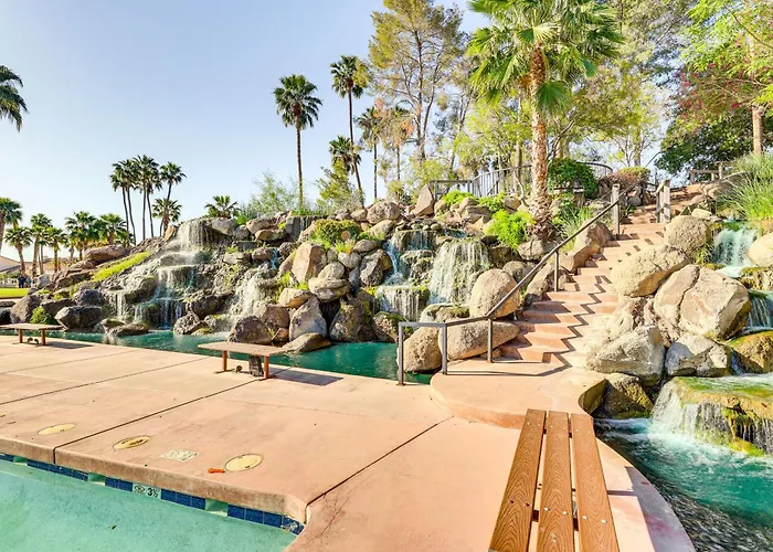 Hébergement de vacances Val Vista Lakes Extended Getaway: Hot Tub Access! Gilbert