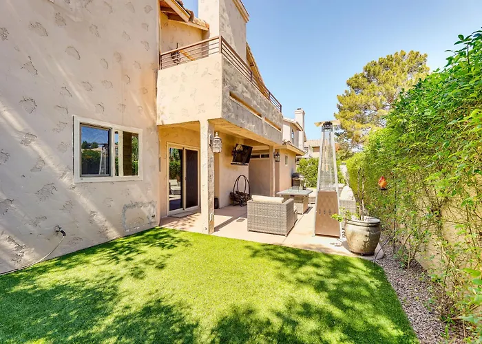 Val Vista Lakes Extended Getaway: Hot Tub Access!